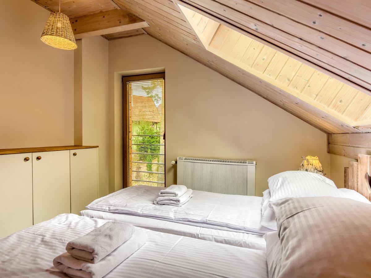 Mazursko - Komfortowe Domy 8 Osobowe Nad Jeziorem, Balia Lub Sauna Kretowiny Exterior foto